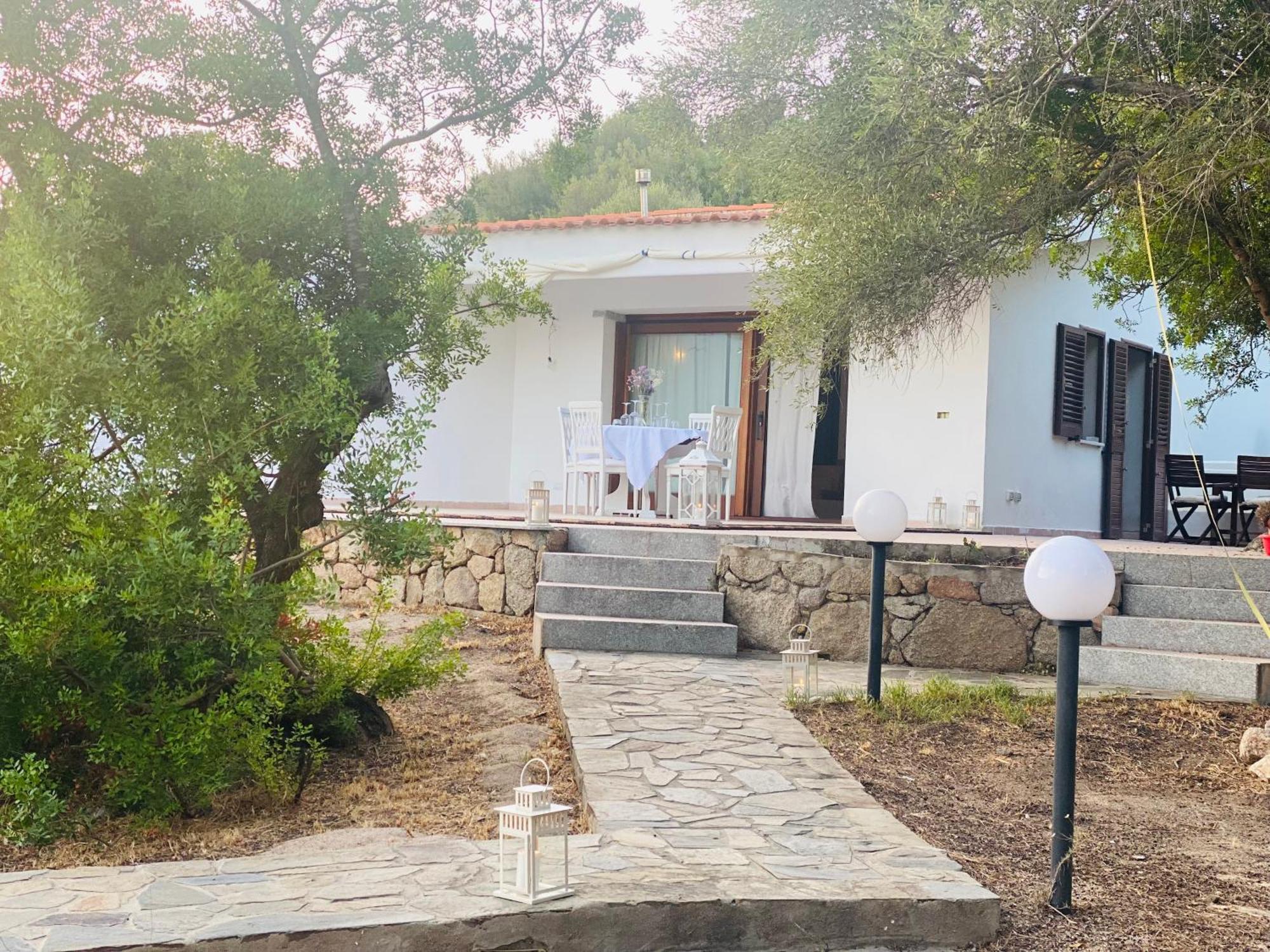 Вилла La Casita Di Tito Pittulongu Экстерьер фото